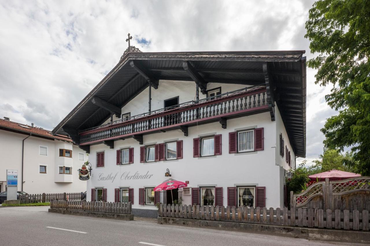 Landgasthof Oberlander Кирхбихл Екстериор снимка