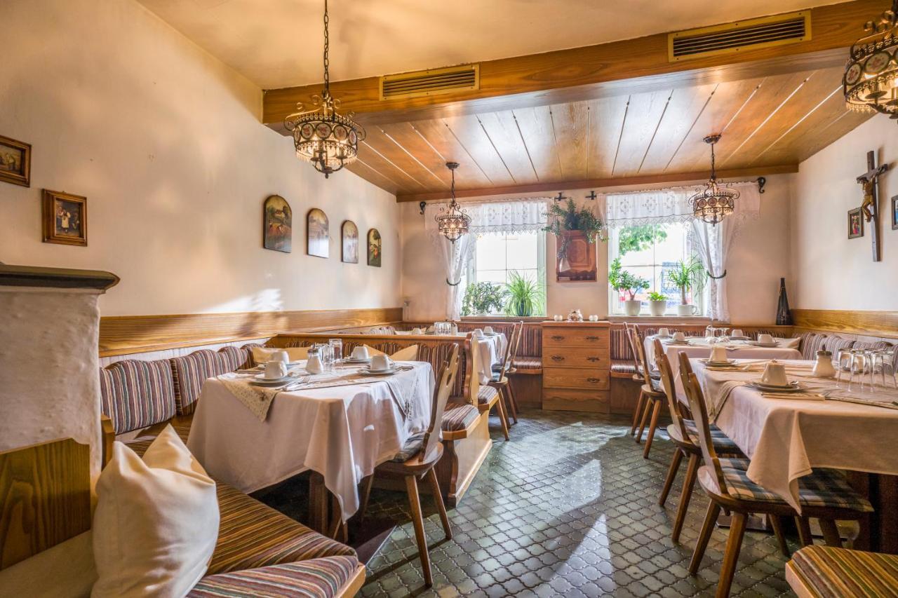 Landgasthof Oberlander Кирхбихл Екстериор снимка